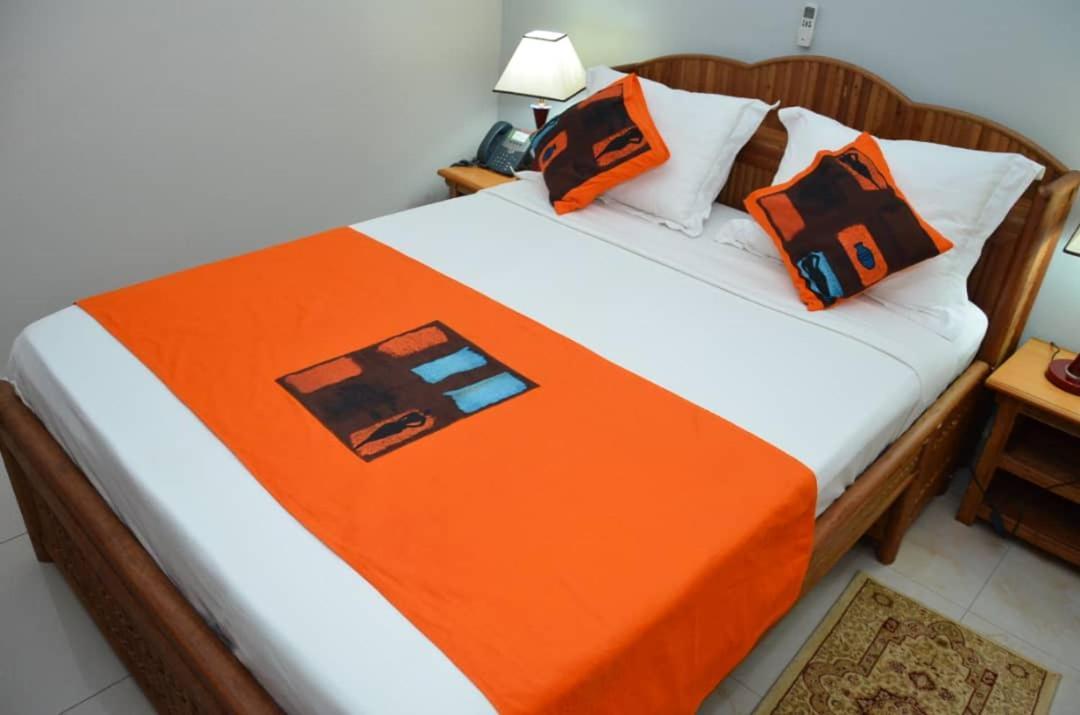 Congress Hotel Yaoundé מראה חיצוני תמונה